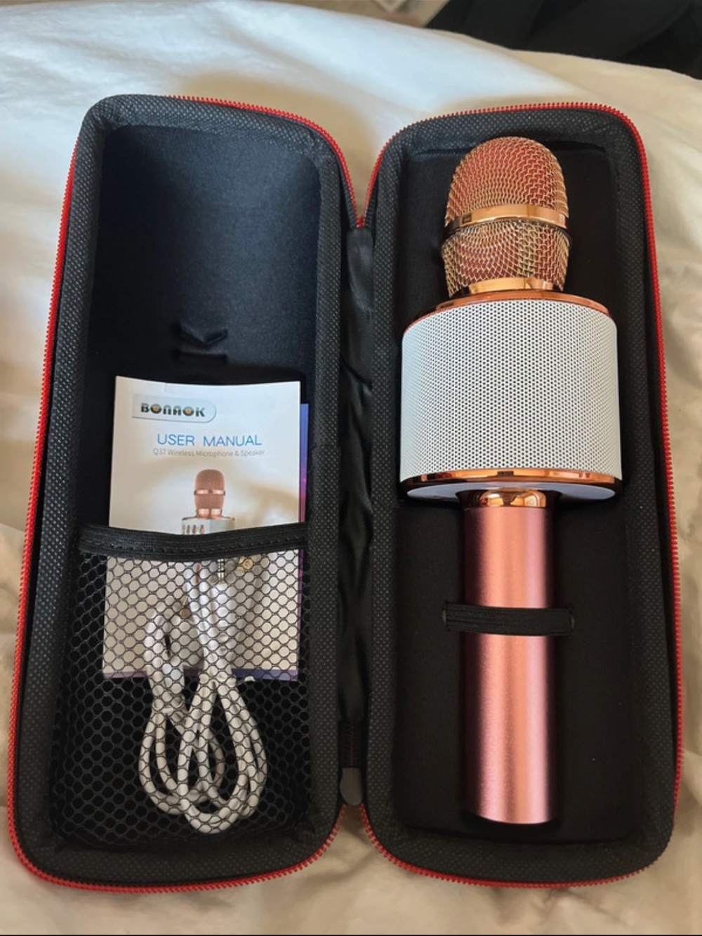 Rose Gold Wireless Handheld Karaoke Microphone with Speaker